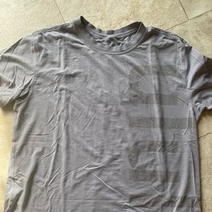Lululemon size 8 all your graphic tee, womens